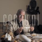 14-10-2004 Wim Nijkamp at home in Amsterdam, by order of Pulse Magazine, October 14, 2004. 

[keywords]Posed, Half Length, Smiling, Shells[/keywords]